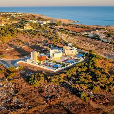 Villa Bridge Seaview