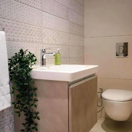 Bridge Seaview * Ajía Nápa