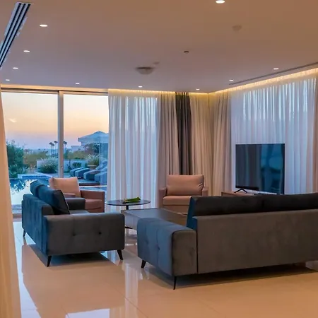 Villa Bridge Seaview