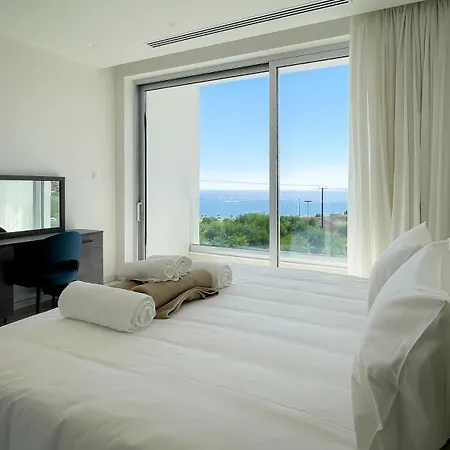 Bridge Seaview Villa *