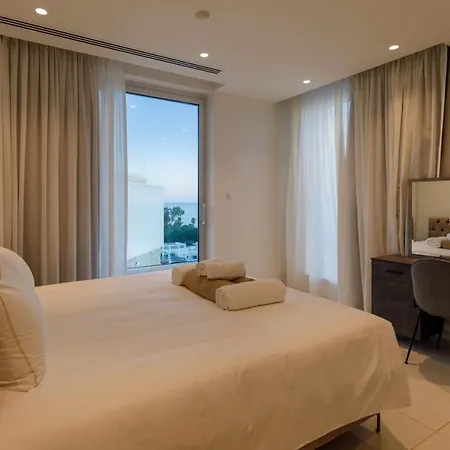 Bridge Seaview アヤナパ